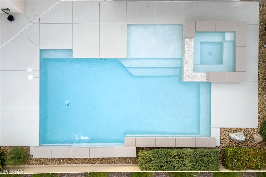 1928 Hot Oak Ridge Street Las Vegas, NV 89134 - Photo 58 of 98