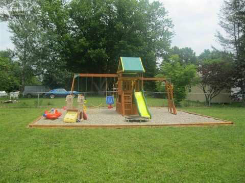 6744 West Beard Road Perry, MI 48872 - Photo 17 of 19 20393873-16.JPG