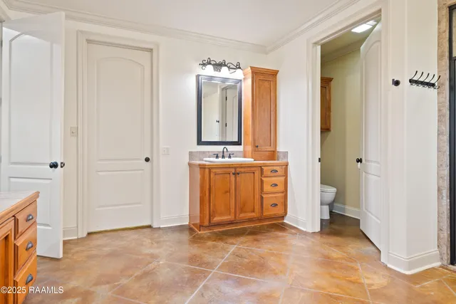 $720,000 | 119 Olinger Lane, Rayne, LA 70578