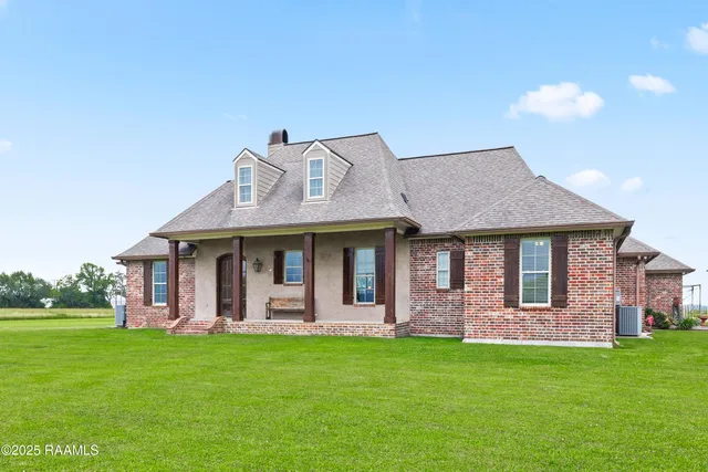$720,000 | 119 Olinger Lane, Rayne, LA 70578