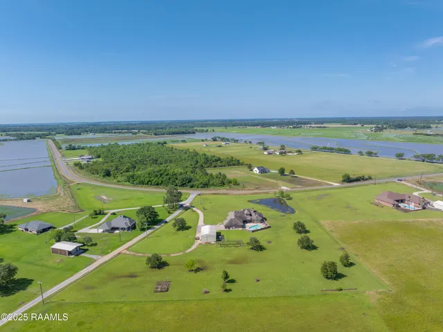 $720,000 | 119 Olinger Lane, Rayne, LA 70578
