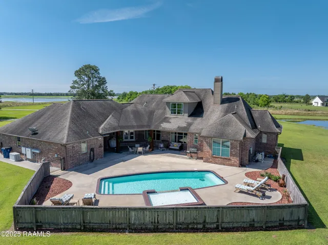 $720,000 | 119 Olinger Lane, Rayne, LA 70578