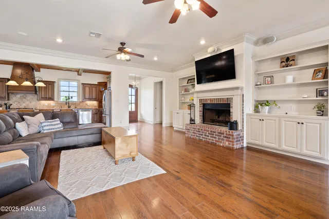 $720,000 | 119 Olinger Lane, Rayne, LA 70578