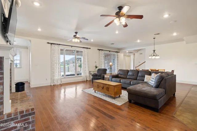 $720,000 | 119 Olinger Lane, Rayne, LA 70578