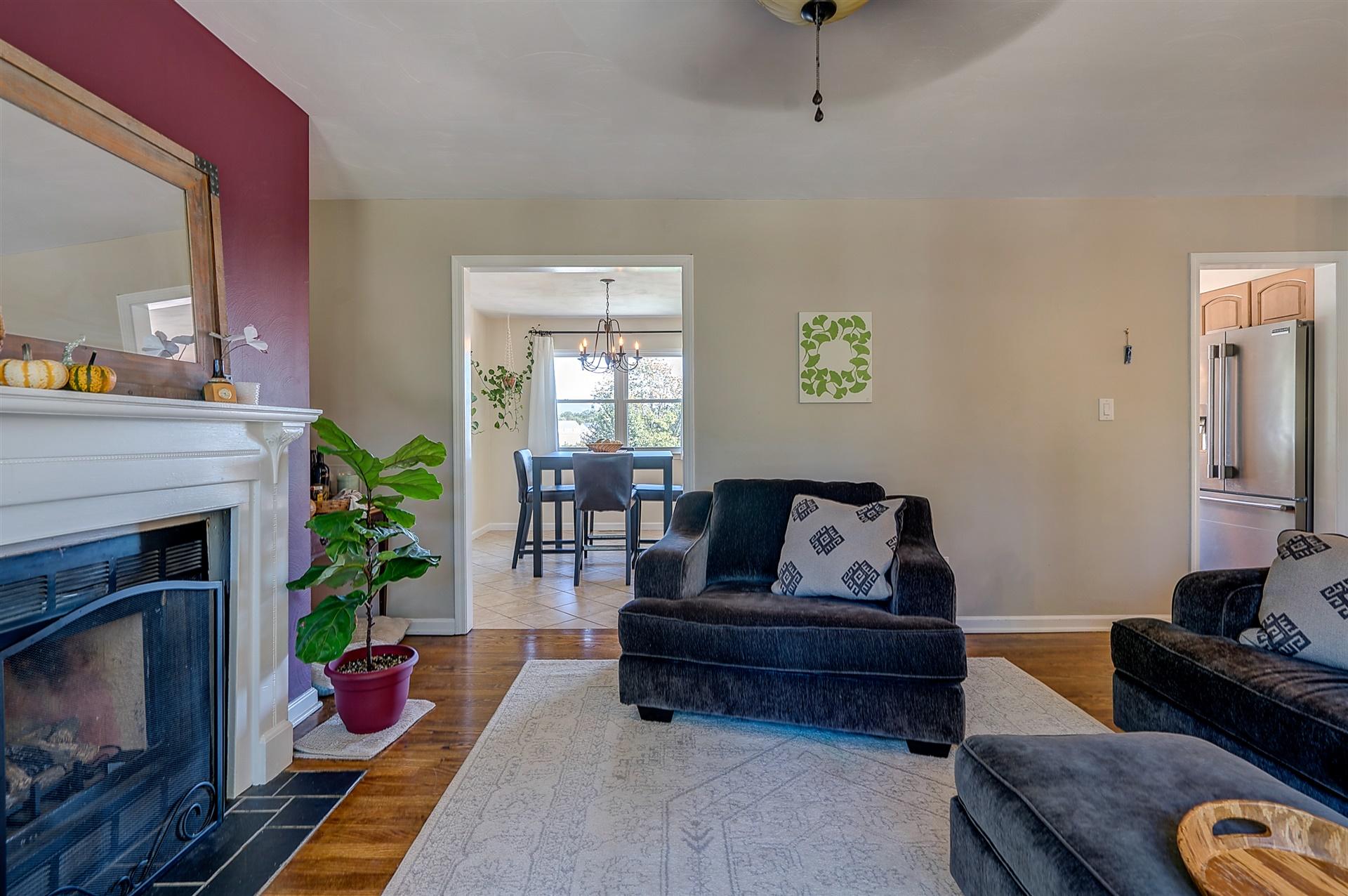 5366 Sundance Road Salem, VA 24153 - Photo 12 of 35 07-DSC00181-2_2-2_3-2_4-2_5-2