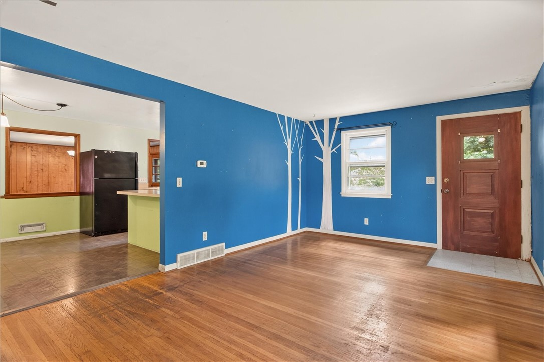 129 Browns Road Wheatland, NY 14546 - Photo 4 of 42 living room with view to eat-in kitchen
