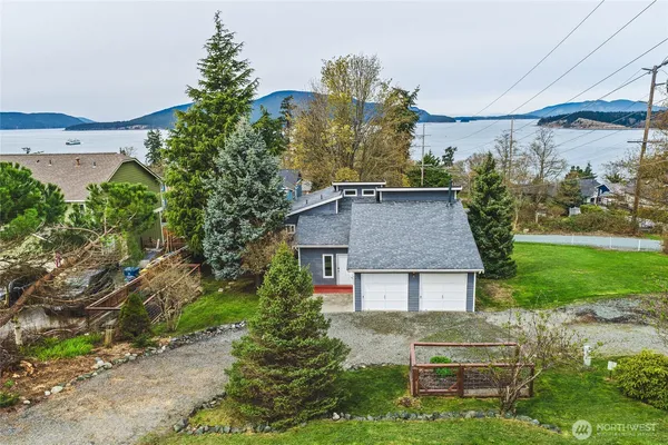 $699,000 | 3600 West 3rd Street, Anacortes, WA 98221