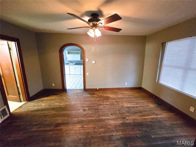 $19,000 | 2305 West 24th Street, Granite City, IL 62040