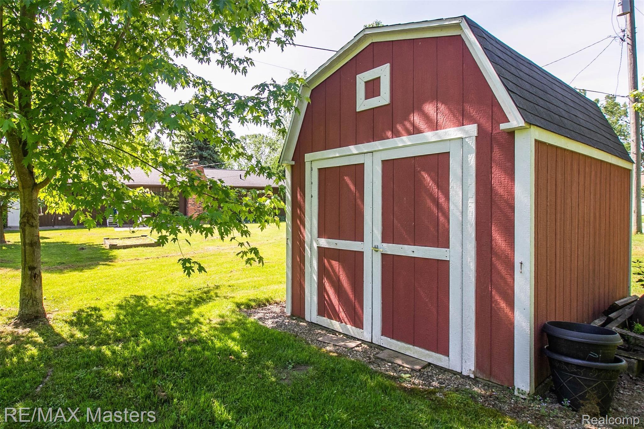 30450 Fort Road Rockwood, MI 48173 - Photo 19 of 21 33.jpg