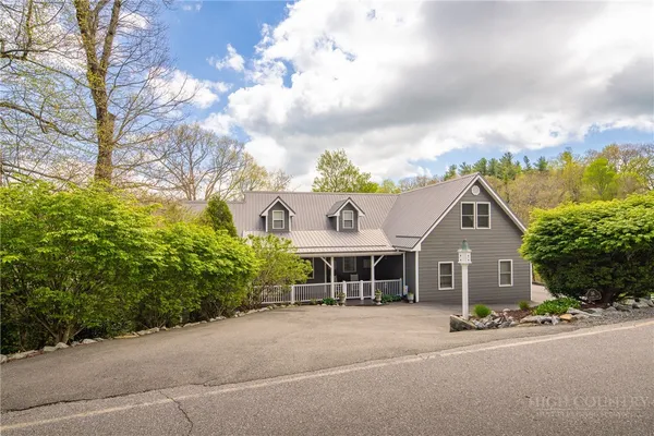 $1,250,000 | 241 Heritage Lane, Blowing Rock, NC 28605