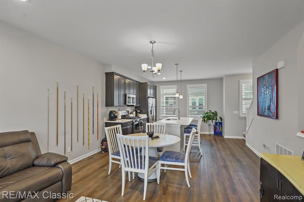 3281 Chambers West Wixom, MI 48393 - Photo 11 of 27