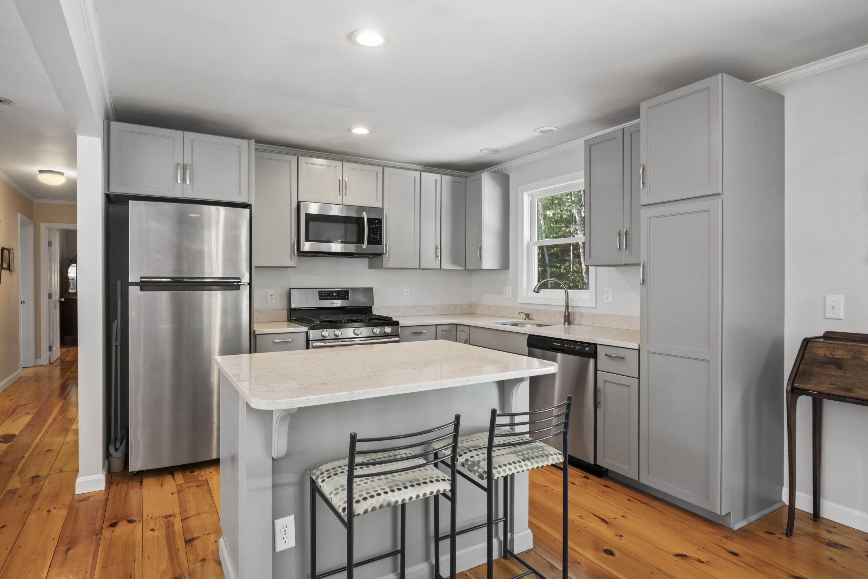 404 Woodside Road Brunswick, ME 04011 - Photo 24 of 64 404 Woodside Rd_124