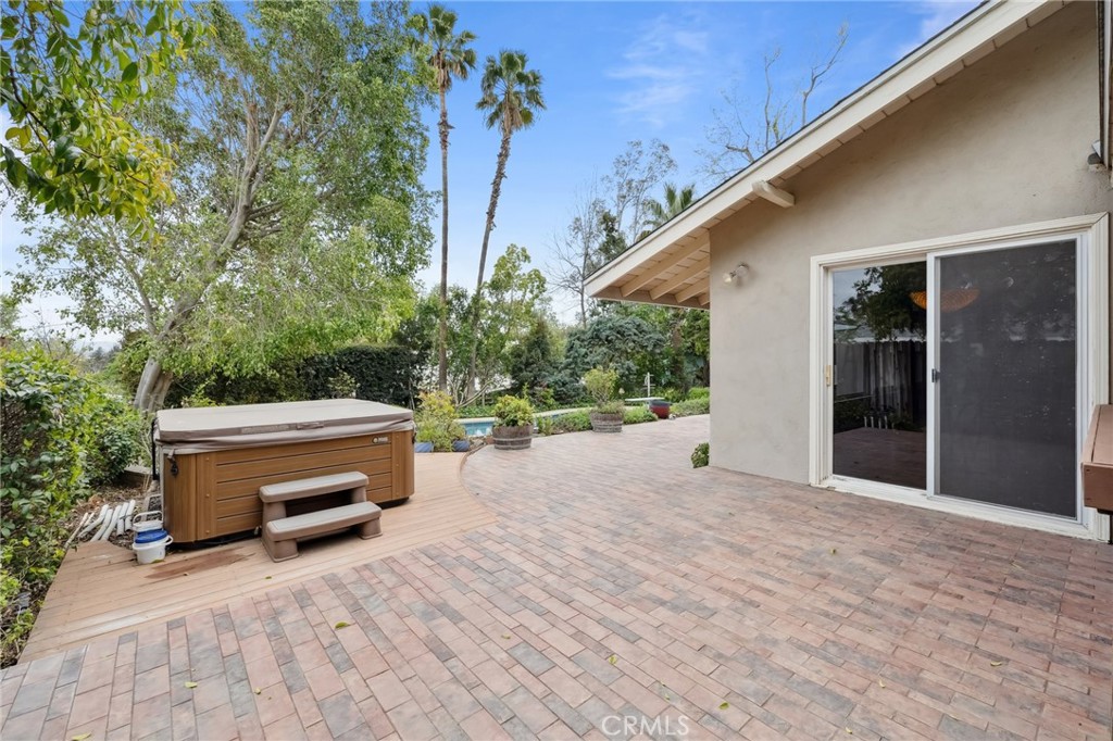 4254 Miramonte Place Riverside, CA 92501 - Photo 32 of 43 a view of backyard and tree