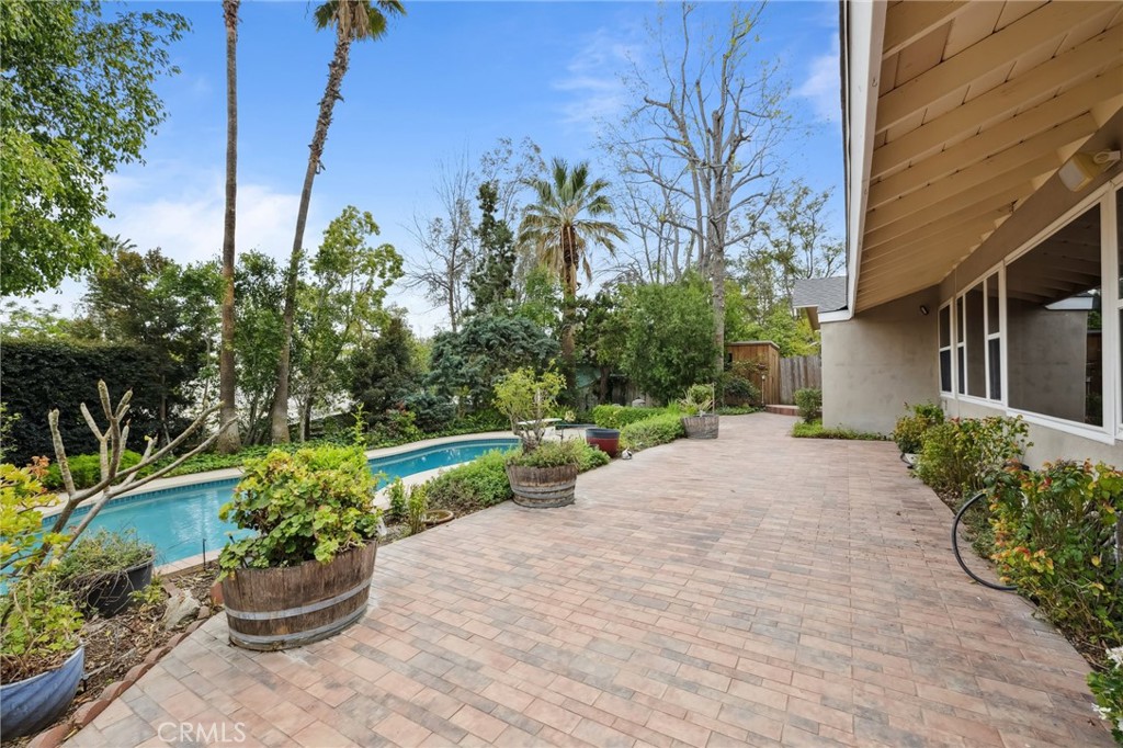 4254 Miramonte Place Riverside, CA 92501 - Photo 34 of 43 a view of a garden with potted plants