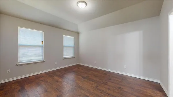 $1,700 | 2104 Daniel Street, Fort Worth, TX 76104