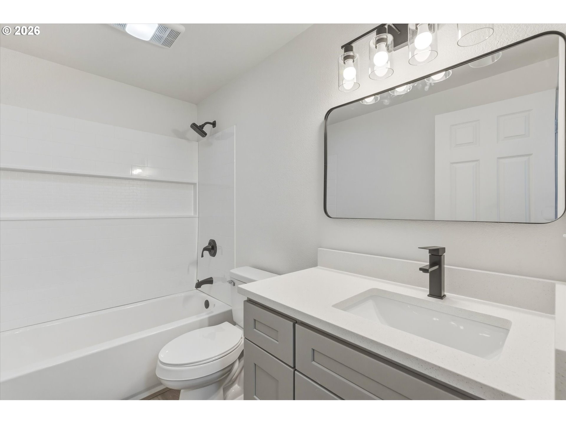 360 24th Avenue Longview, WA 98632 - Photo 33 of 36 Bathroom