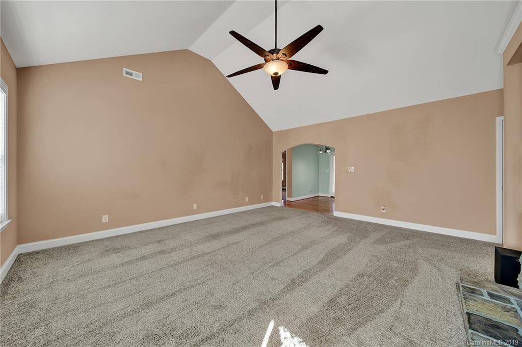 326 State Rd S-46-167 York, SC 29745 - Photo 10 of 32 Gallery Image 10