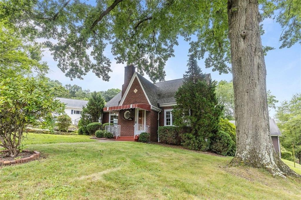 111 Lewis Street Ambridge, PA 15003 - Photo 2 of 31 Gallery Image 2