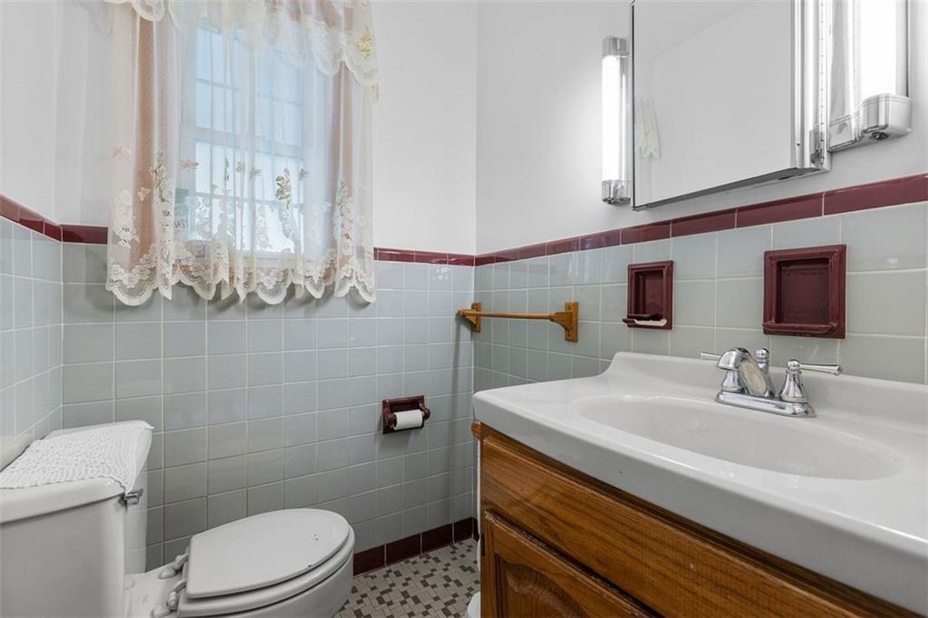 111 Lewis Street Ambridge, PA 15003 - Photo 10 of 31 Gallery Image 10