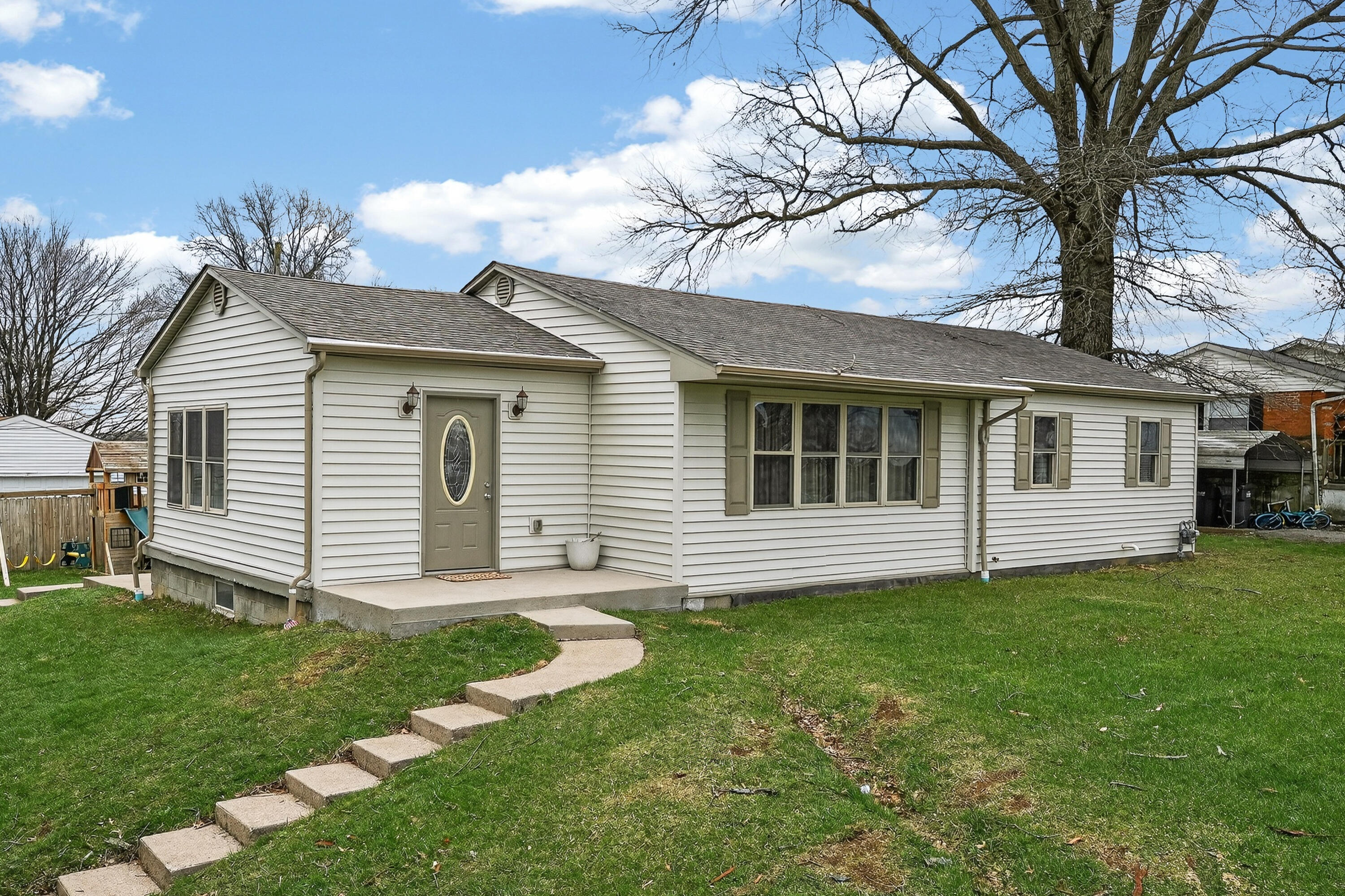 16 Warsaw Road Dry Ridge, KY 41035 - Photo 1 of 24 Gallery Image 1