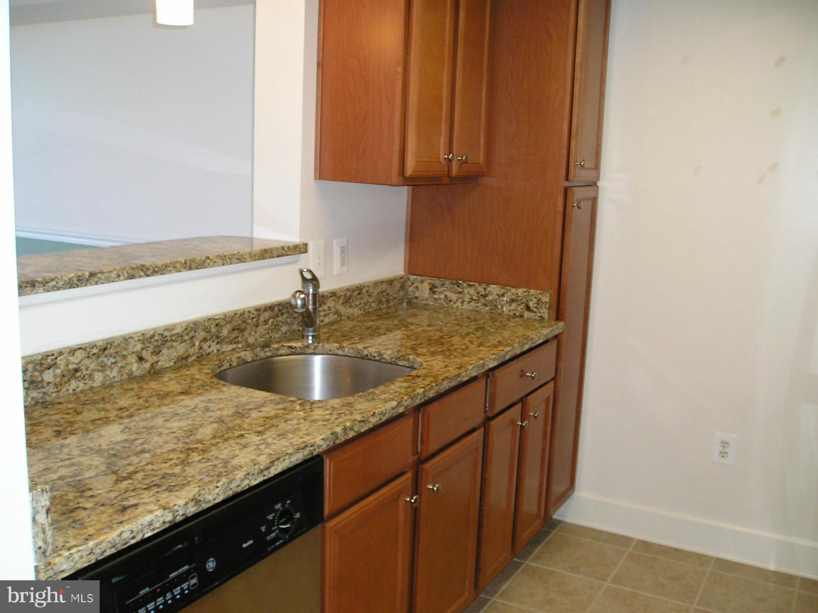 11800 Sunset Hills Road, Unit 503 Reston, VA 20190 - Photo 5 of 27 Kitchen