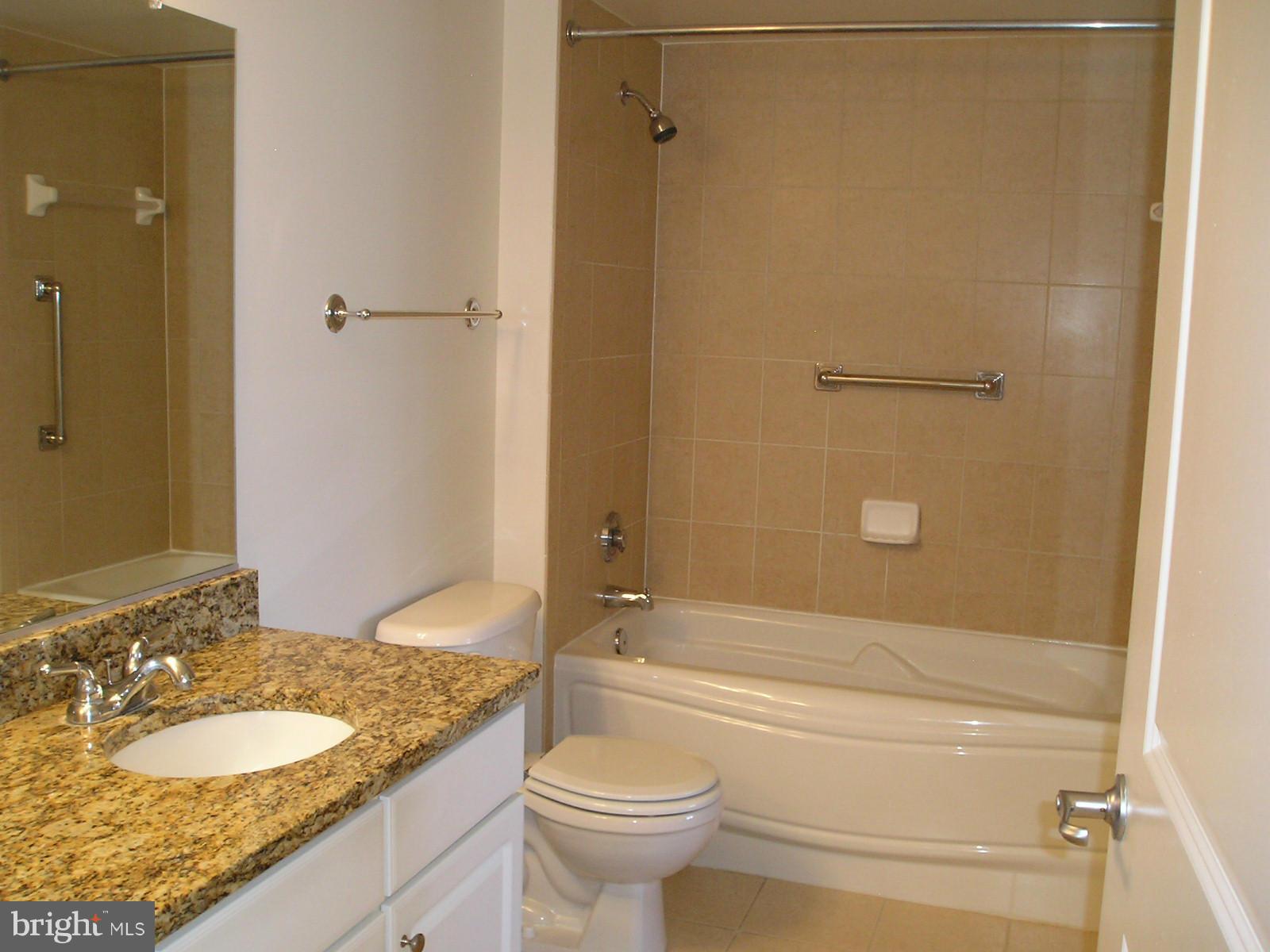 11800 Sunset Hills Road, Unit 503 Reston, VA 20190 - Photo 10 of 27 Bath