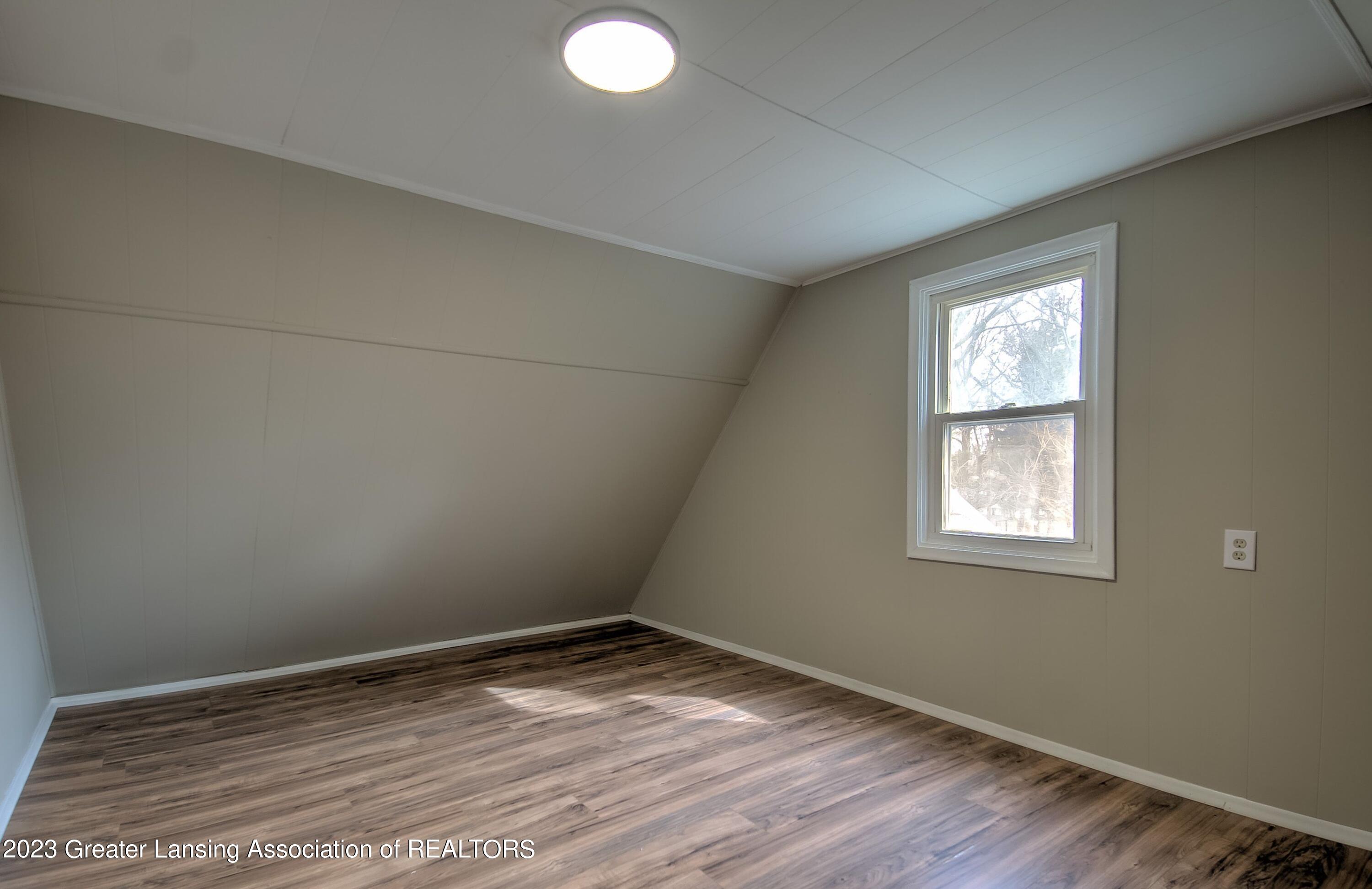 3001 Ingham Street Lansing, MI 48911 - Photo 19 of 27 Bedroom
