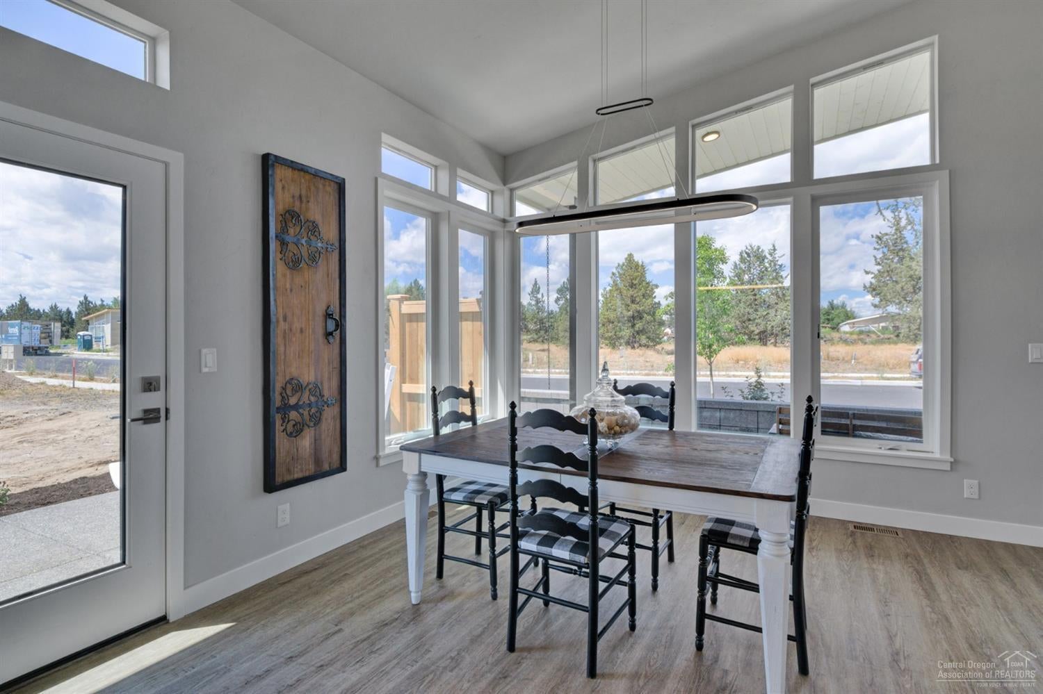674 Northwest Rimrock Drive Redmond, OR 97756 - Photo 13 of 25 Additional Photo