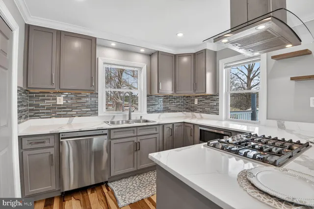 $550,000 | 6515 Parkway Court, Hyattsville, MD 20782