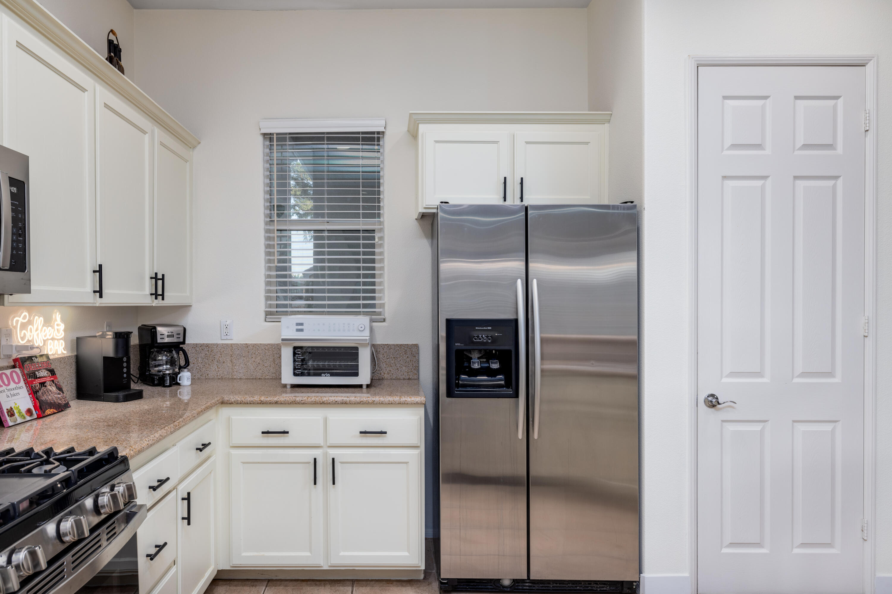 49527 Wayne Street Indio, CA 92201 - Photo 23 of 147 23 hdrephoto.com-49527-wayne-st-080