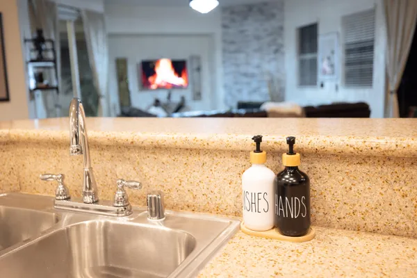 $5,000 | 49527 Wayne Street, Indio, CA 92201