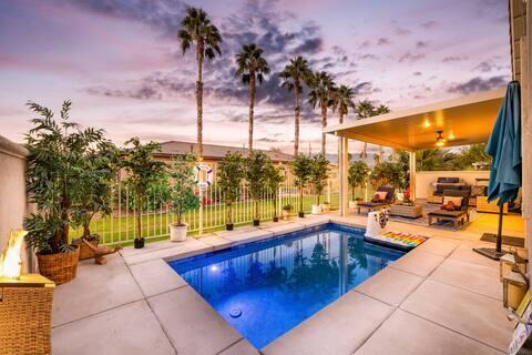 49527 Wayne Street Indio, CA 92201 - Photo 10 of 147 a view of swimming pool with a lounge chairs