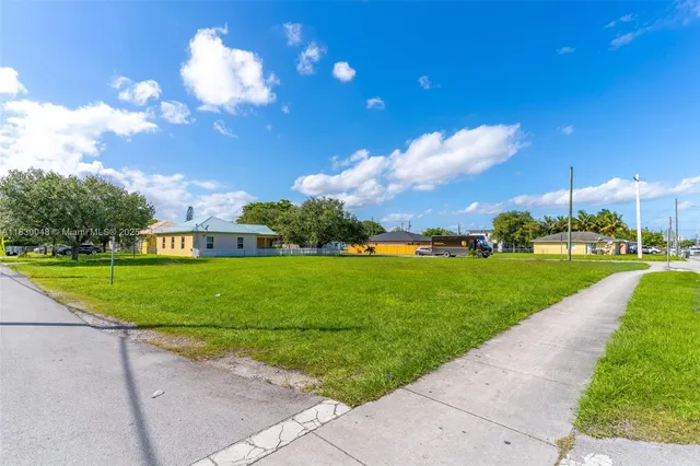$299,000 | 604 Southwest 6th Avenue, Homestead, FL 33030