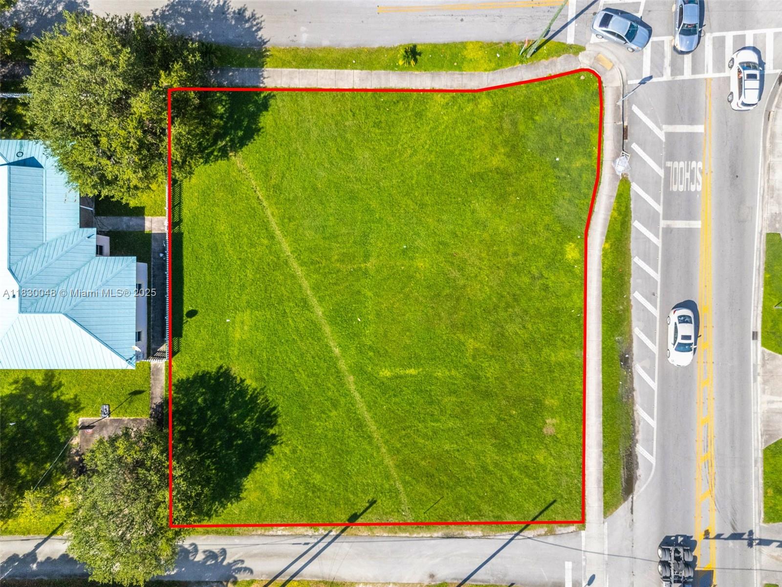 604 Southwest 6th Avenue Homestead, FL 33030 - Photo 3 of 18 a view of an outdoor space