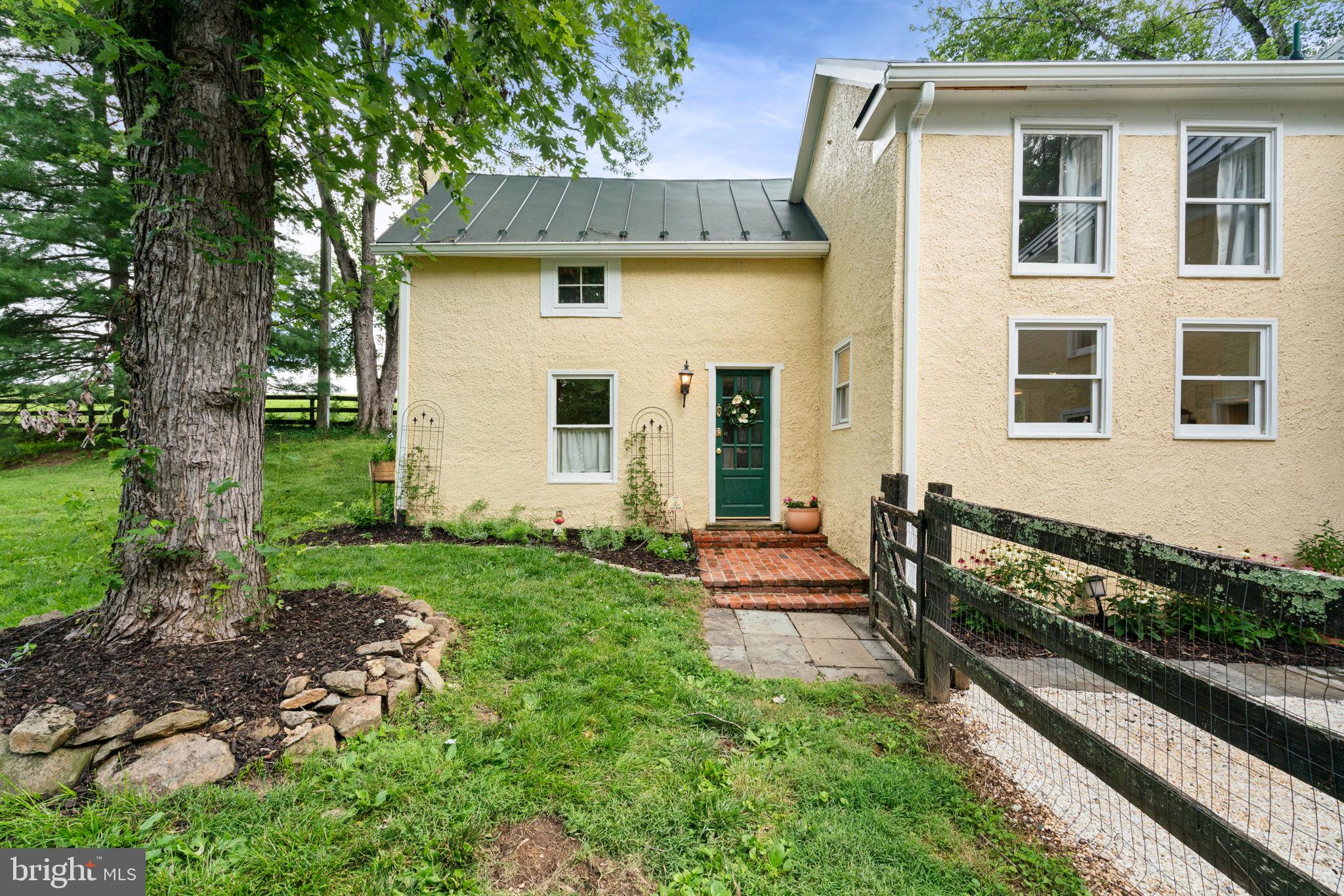 8520 Maidstone Road Delaplane, VA 20144 - Photo 12 of 67 Entrance