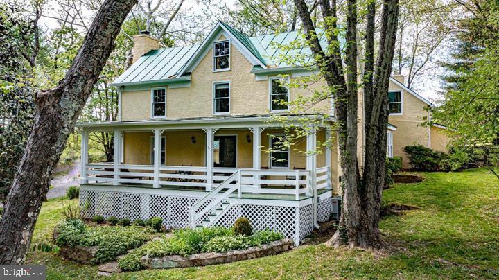 8520 Maidstone Road Delaplane, VA 20144 - Photo 3 of 67 Front of House