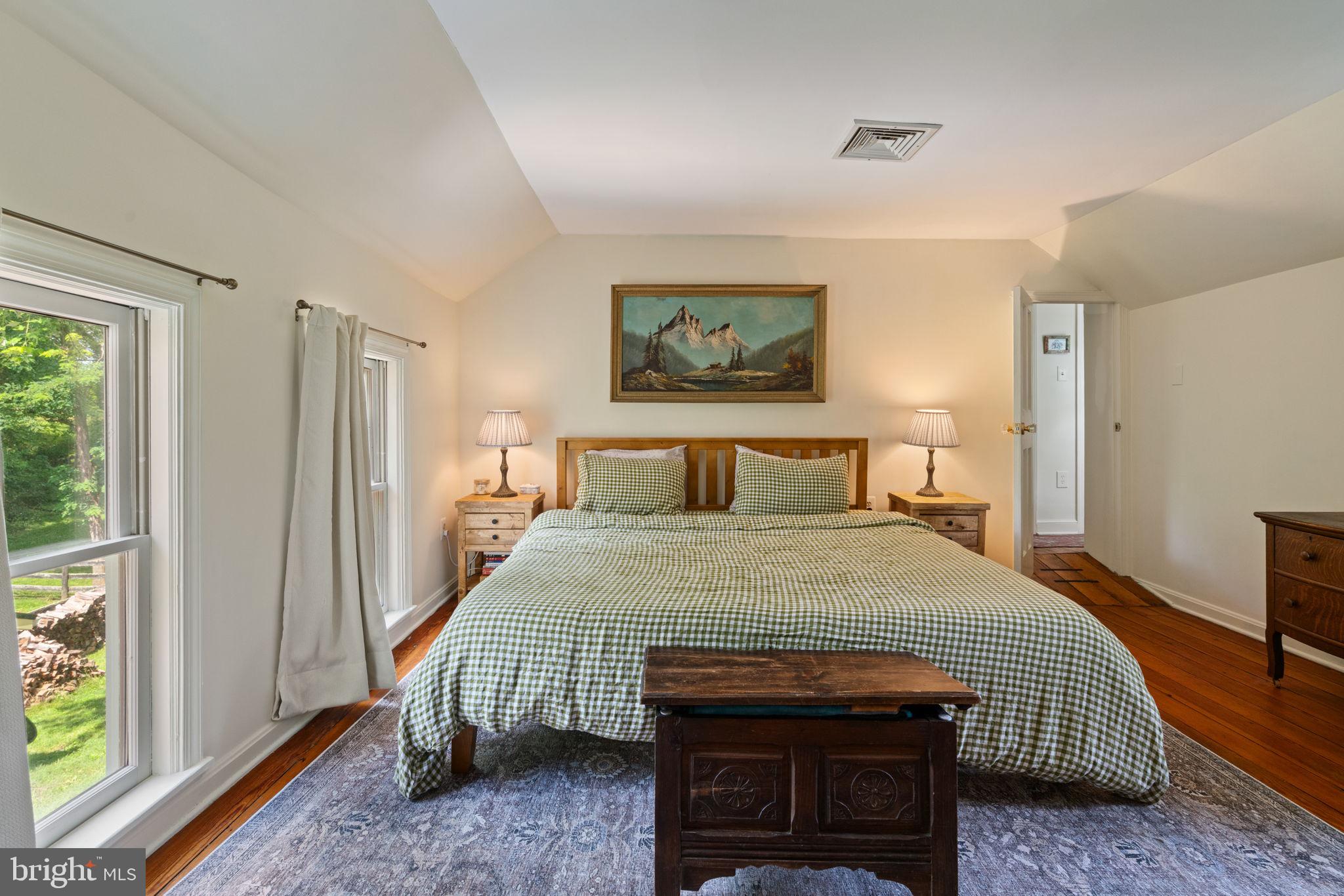 8520 Maidstone Road Delaplane, VA 20144 - Photo 35 of 67 Upper Level Primary Bedroom