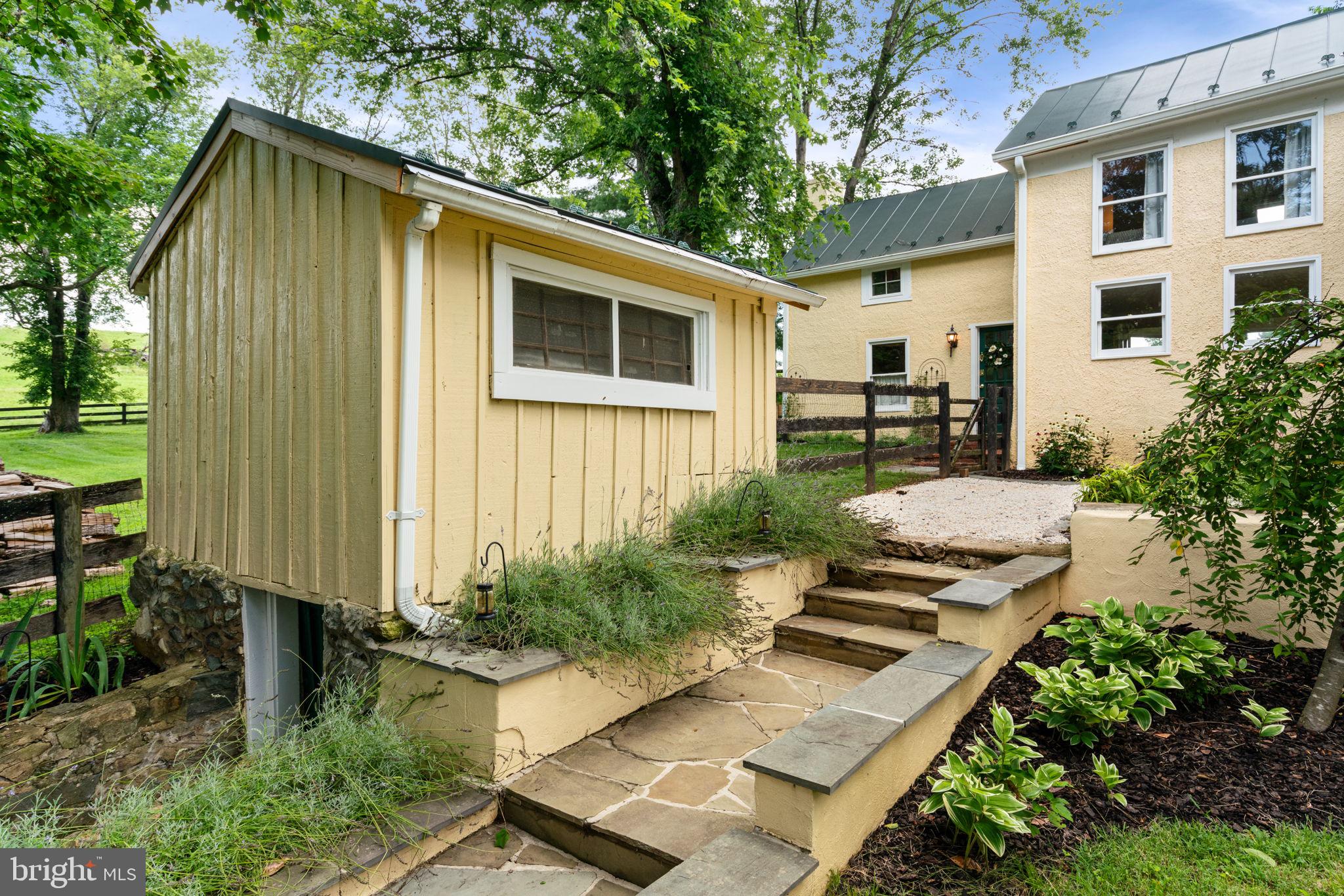8520 Maidstone Road Delaplane, VA 20144 - Photo 7 of 67 Pathway to Entrances