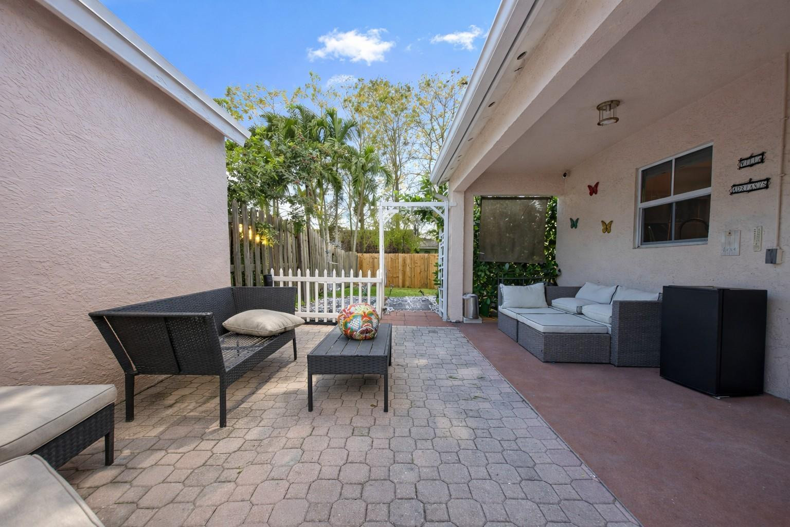 4425 Southwest 72nd Terrace Davie, FL 33314 - Photo 14 of 21 Photo 14