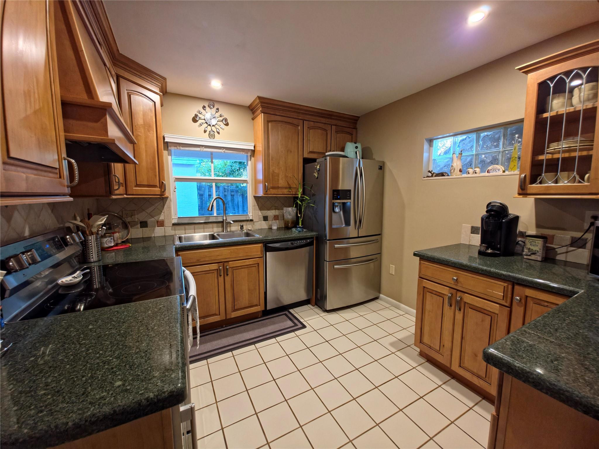 4425 Southwest 72nd Terrace Davie, FL 33314 - Photo 4 of 21 Photo 4