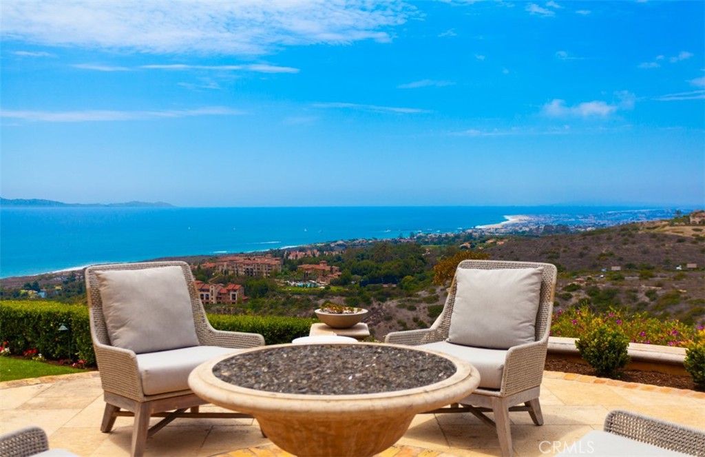 1 Shell Beach Newport Coast, CA 92657 - Photo 44 of 46 a view of a patio with furniture and a table