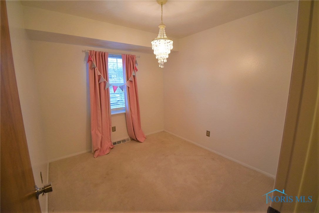 4541 Longfellow Road Sylvania, OH 43560 - Photo 11 of 13 Gallery Image 11