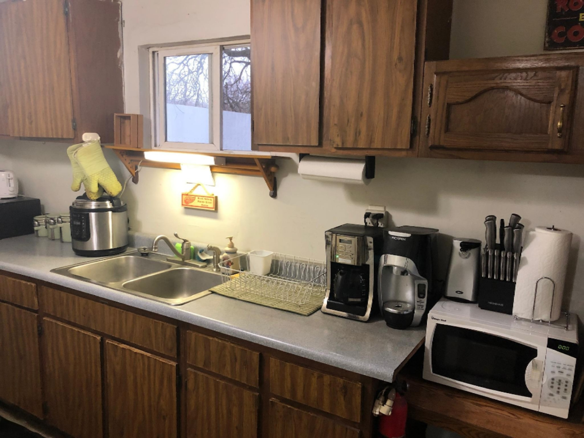 2622 Territorial Road Benton Harbor, MI 49022 - Photo 12 of 13 IMG_0317_2