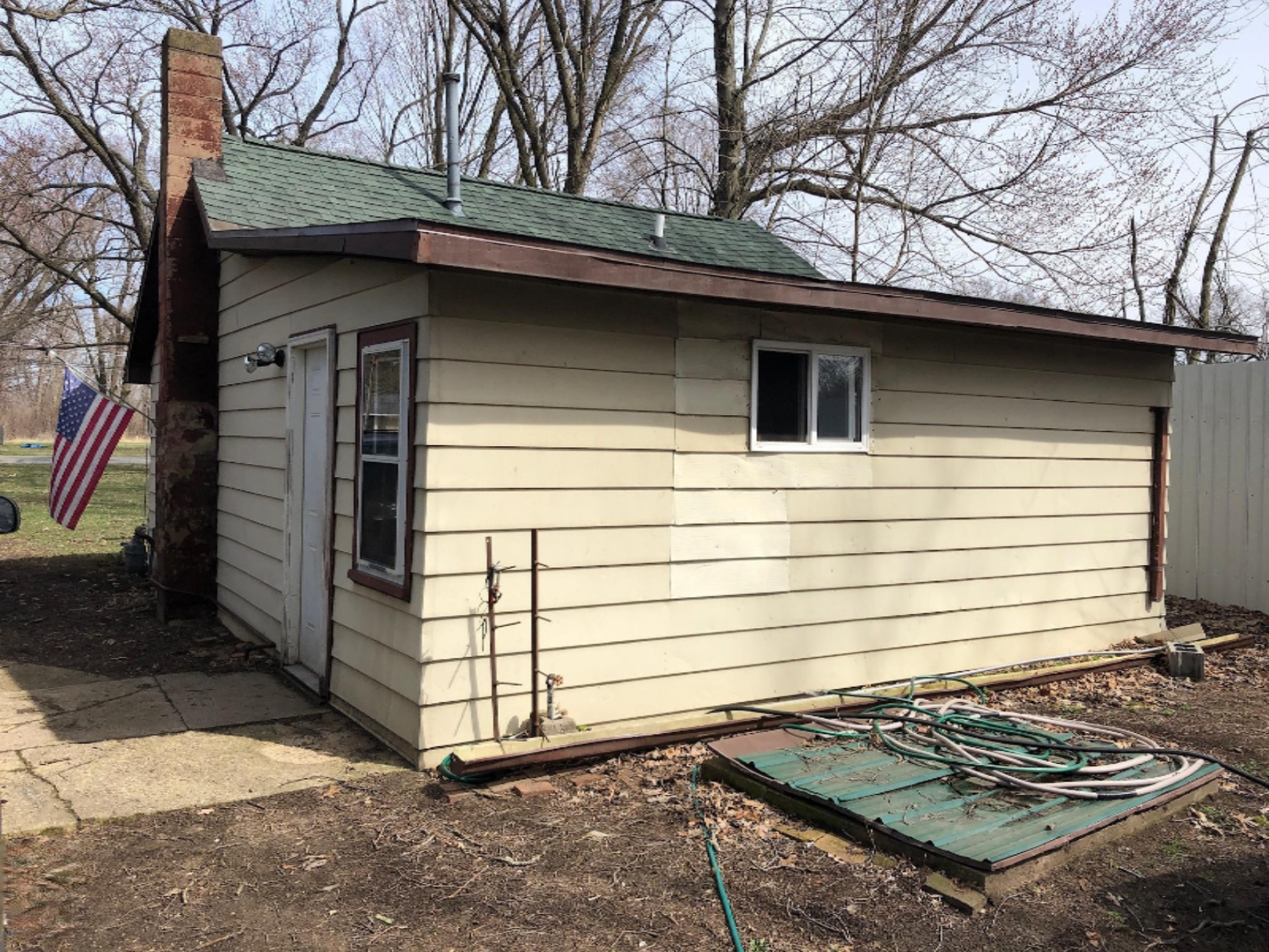 2622 Territorial Road Benton Harbor, MI 49022 - Photo 4 of 13 IMG_0308