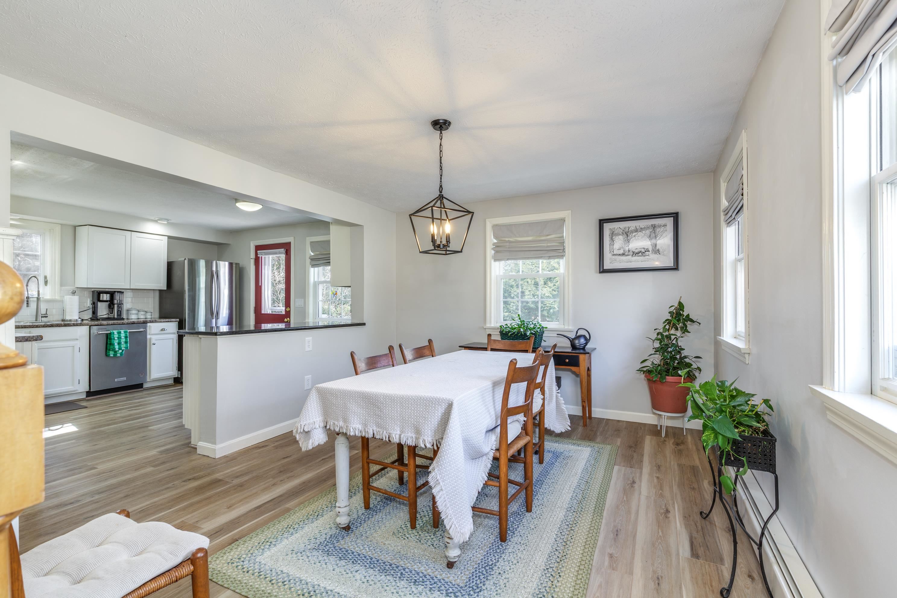 6 Crawford Road Concord, NH 03303 - Photo 7 of 50