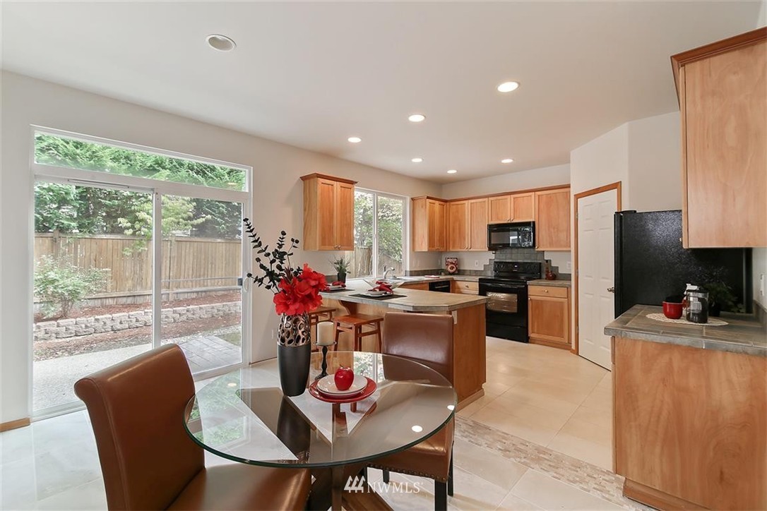 5818 Southeast 2nd Court Renton, WA 98059 - Photo 9 of 17