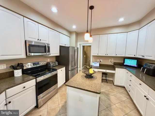 $1,050,000 | 6413 Glittering Light Lane, Clarksville, MD 21029