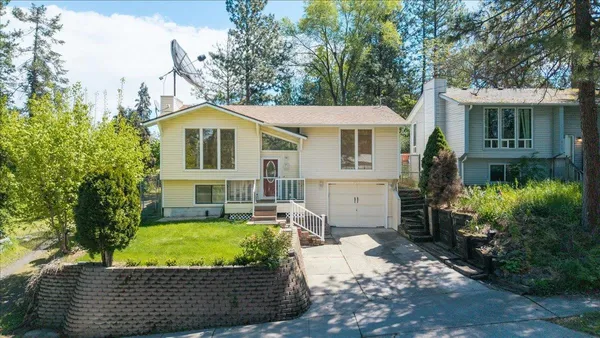 $399,900 | 707 South Myrtle Street, Spokane, WA 99202