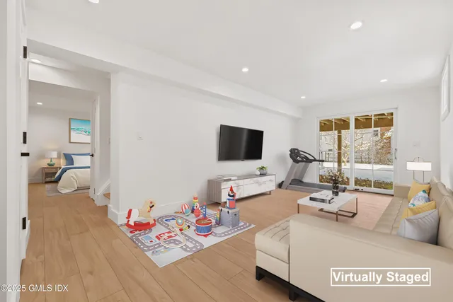 $1,849,000 | 18 Sound Beach Avenue, Old Greenwich, CT 06870