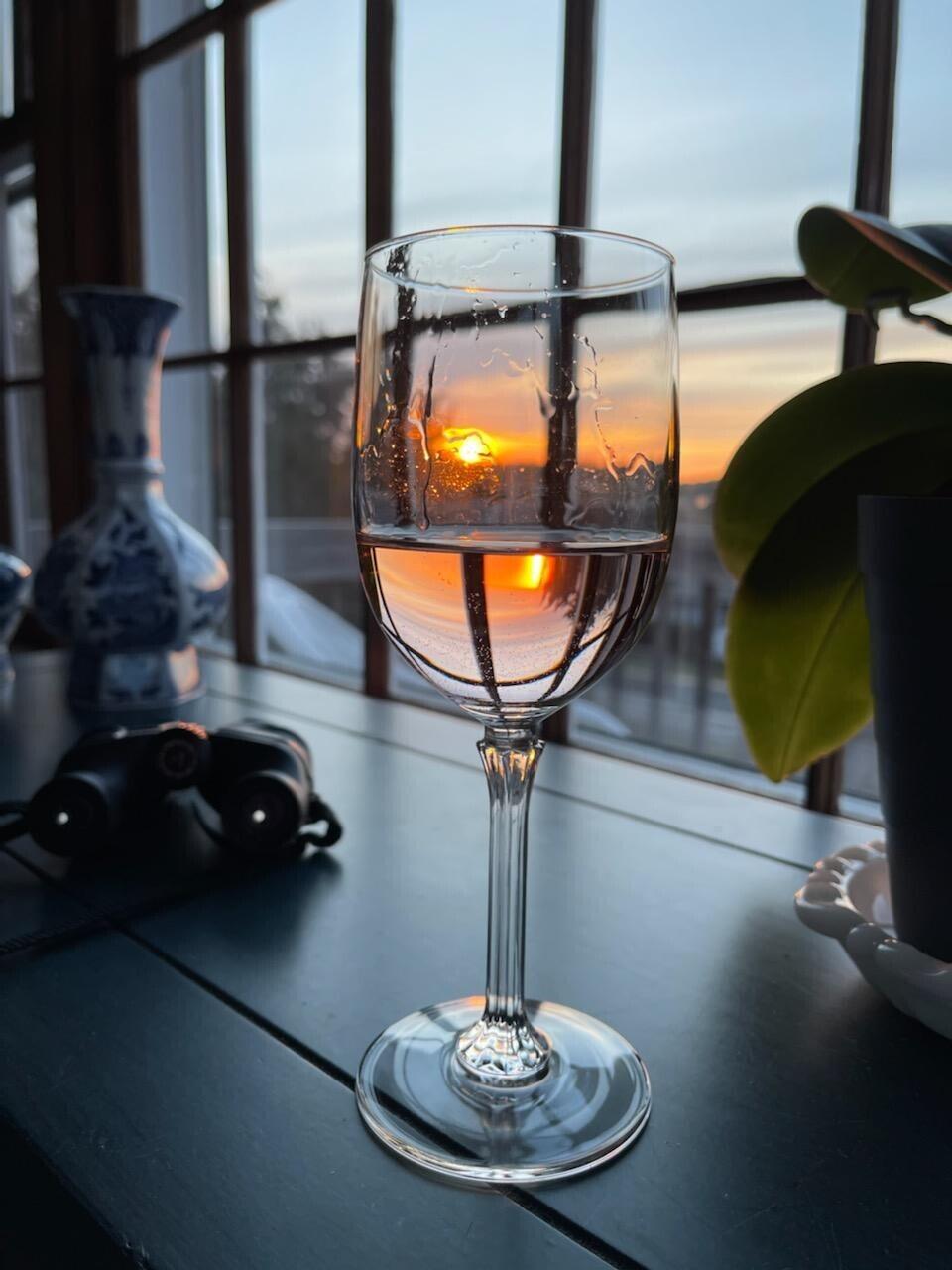 22 Ruggles Road Orleans, MA 02653 - Photo 10 of 38 a close view of light fixtures